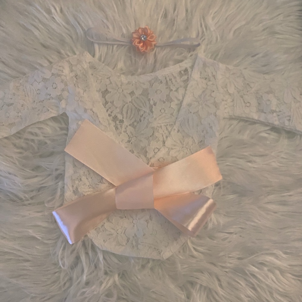 Lace onesie romper for babies photo shoot